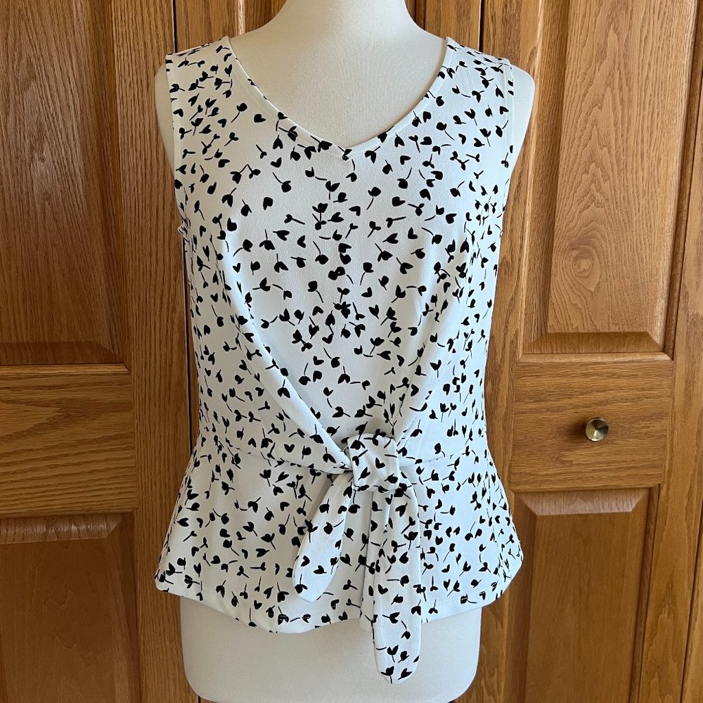 TALBOTS - Tie-Front Tank - Petal Print -- Excellent Condition